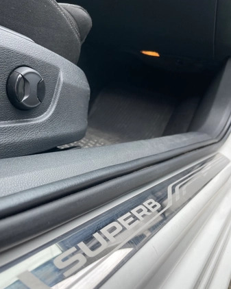 Skoda Superb cena 79900 przebieg: 153000, rok produkcji 2019 z Brzeszcze małe 781